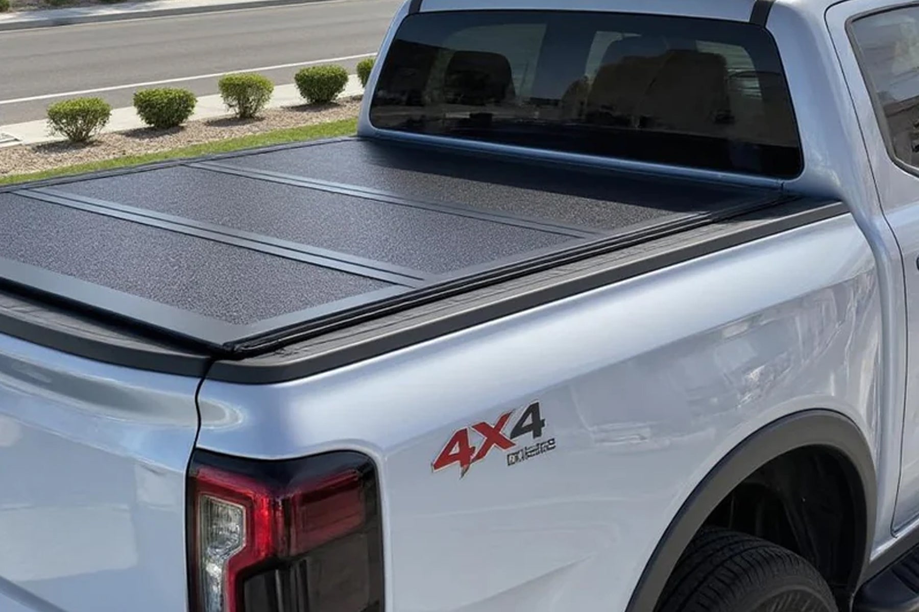 The Best Tonneau Covers for Your 2015-2025 Ford F-150: Soft Folding, Hard Folding & Soft Roll-Up from MilesRunner